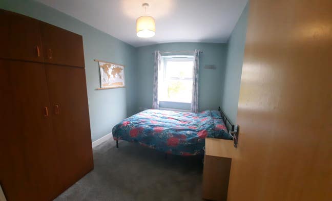 Double bedroom to rent incl bills, in two bed flat Main Photo