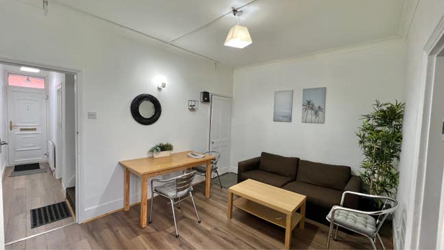 Room Available Main Photo