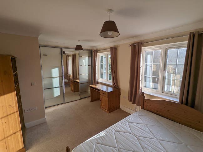 Ensuite furnished room in East Oxford house share Main Photo