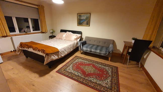 Cosy Studio Flat near Heriott Watt /Napier Uni Main Photo