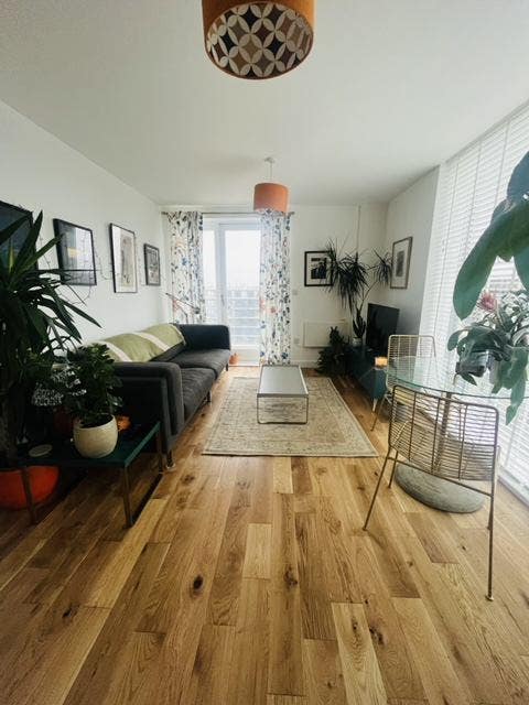 Stunning one bedroom flat in Glasgow Harbour Main Photo