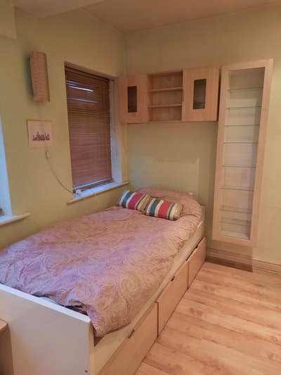 Room in a Popular Area Close to All Amenities Main Photo