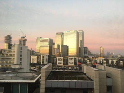 A spacious double room on Blackwall Way Main Photo