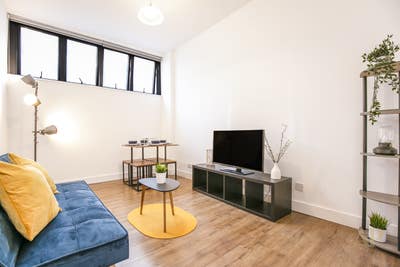 Large Studio Suite - Central Location - Camden Main Photo