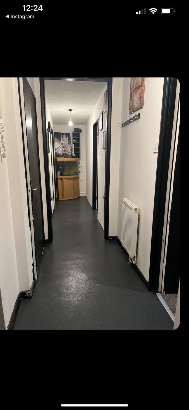 Large Double Bedroom  Wi-Fi & Bills Included Main Photo