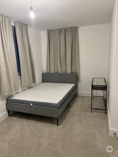 Double Bedroom in a shared accommodation  Main Photo