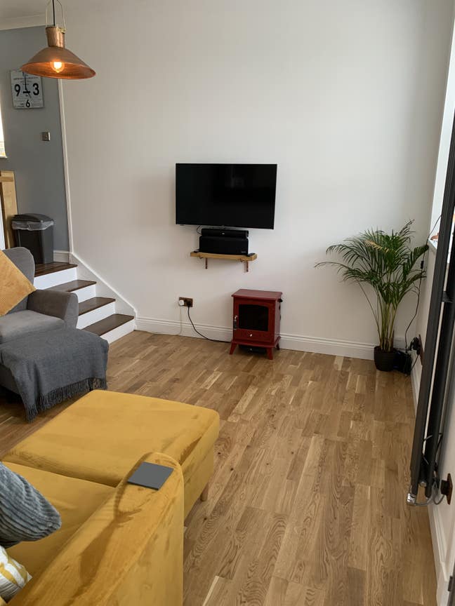 Main Door Studio Apartment Main Photo