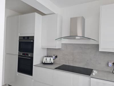  Furnished  single box  room to rent Female Only Main Photo