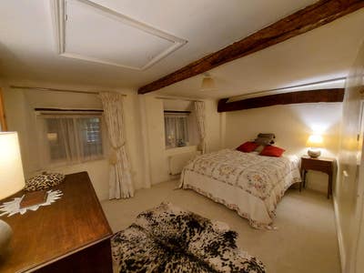 King size Rm..Own Bath /Sit.Rm In Cotswold Cottage Main Photo