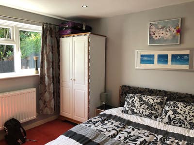 Quiet double room w. garden view nearby amenities Main Photo