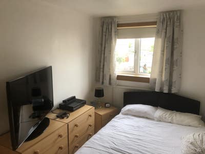 Nice clean house in quiet area Main Photo