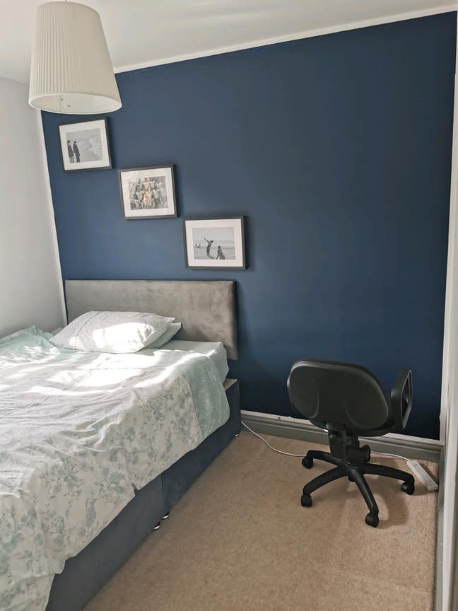 Cosy double bedroom Main Photo