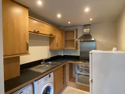 2 Bed Room Flat, Part Furnished  Main Photo