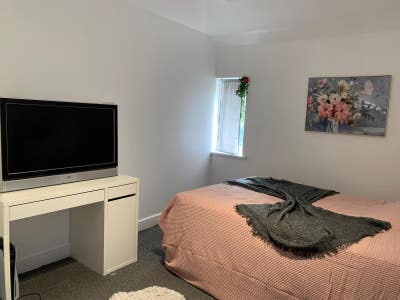 Spacious Double Room to Rent in Kingsbury Main Photo