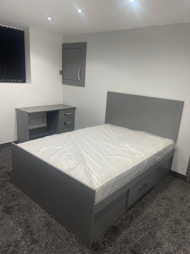 New 3 Bed (Large En-Suite Room) Main Photo