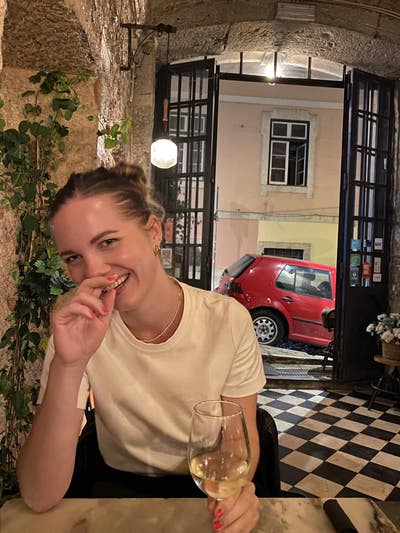 Wanted! Female flatmate to enjoy London with  Main Photo