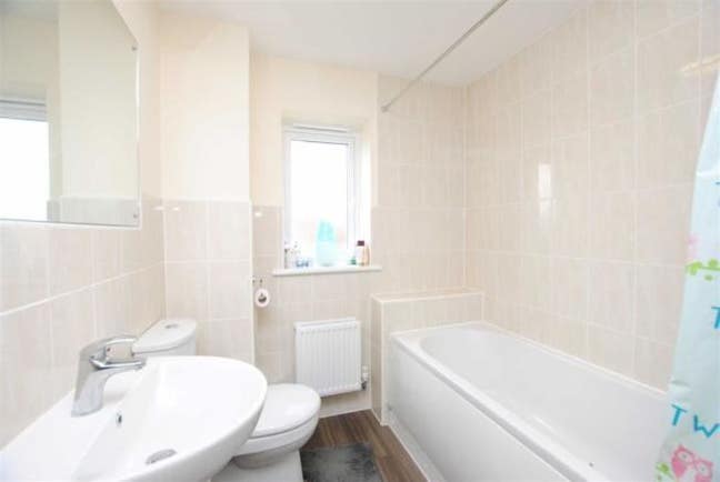 Double Rooms near Aztec,Airbus and Rolls Royce Main Photo