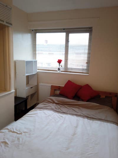  Furnished Single room bills included  Main Photo