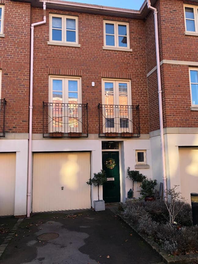 Recently Renovated City Centre Townhouse  Main Photo