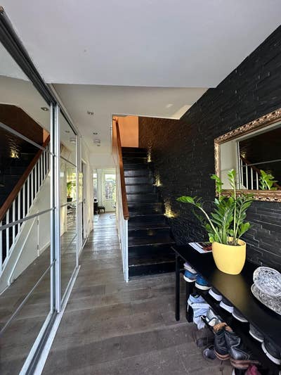 Double room  in Kennington zone 1.  Main Photo