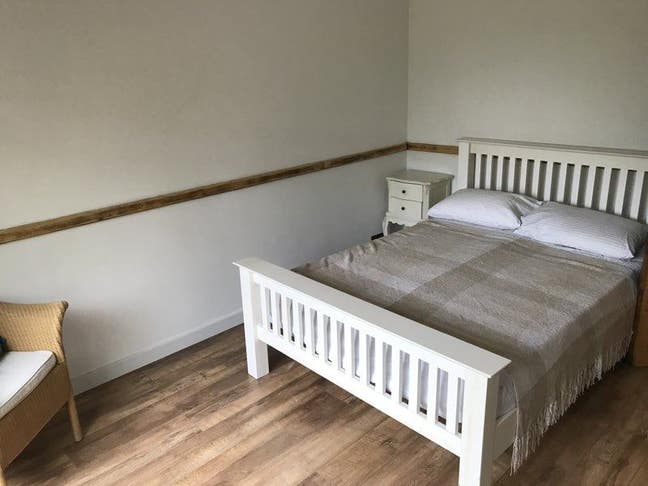 Beautiful spacious double room in charming village Main Photo