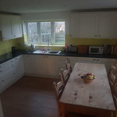 Spacious house with large garden in quiet area Main Photo