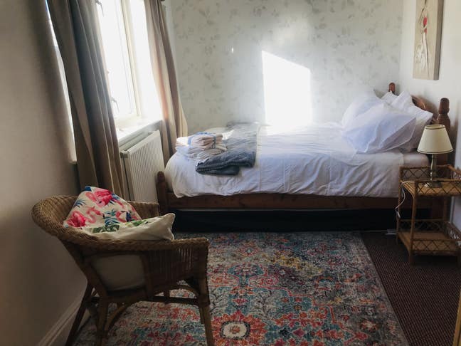 Sunny cosy room rent from October, Easton Main Photo