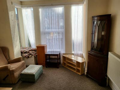Fully refurbished Independent flat! Main Photo