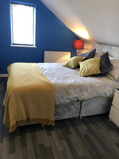 Large double room  Main Photo