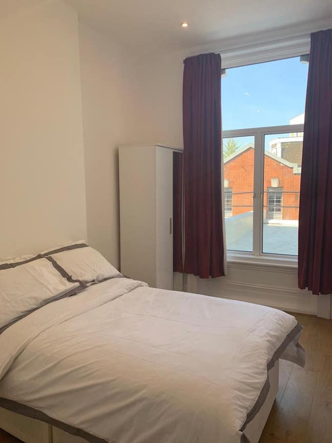 Double Bedroom in Earl’s Court - March 2026  Main Photo