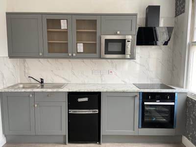 **Bills Included** Quality Studio &pound;1900 Pm Main Photo