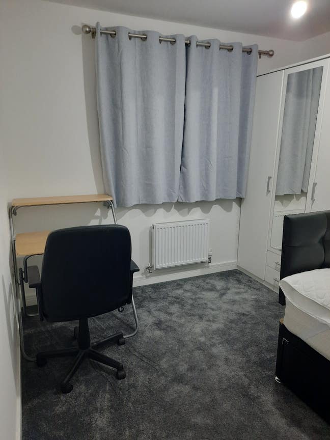 Spacious Double bed room Main Photo