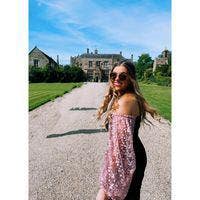 Professional Female seeks a double room Main Photo