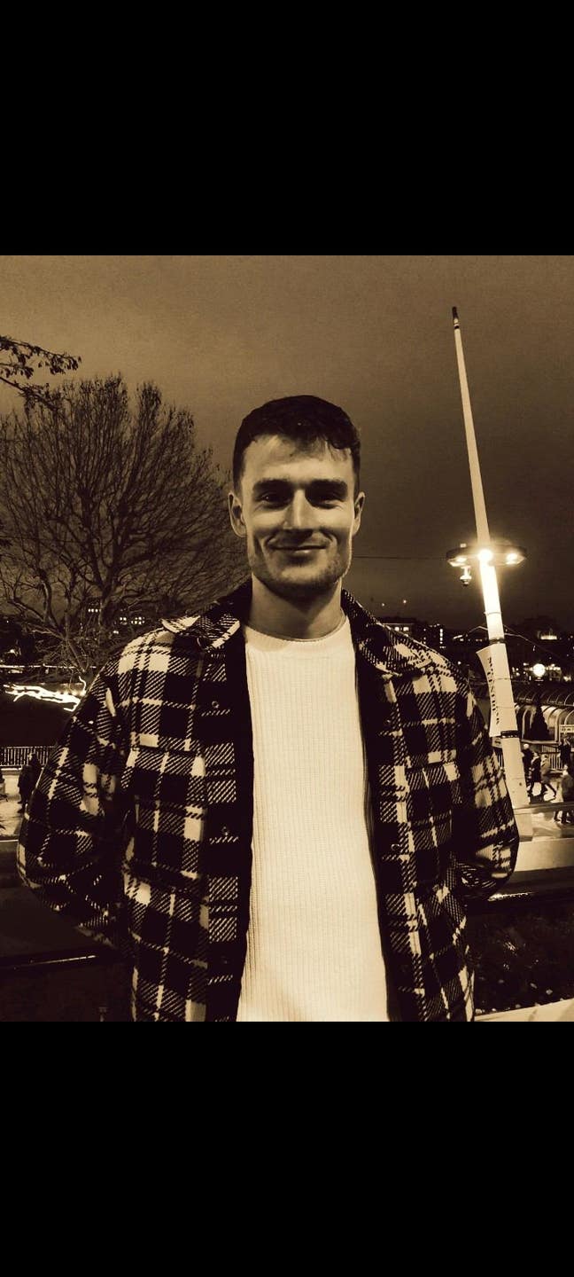 27yo man seeking a room Main Photo