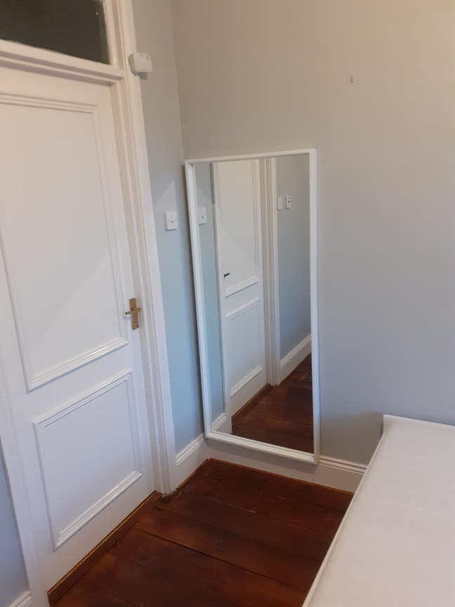 Bedroom in 2 bed flat with ensuite Main Photo