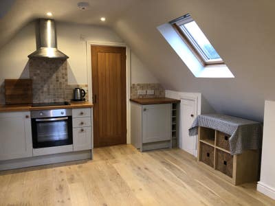 Studio - Five Mins from Malmesbury - Available Main Photo