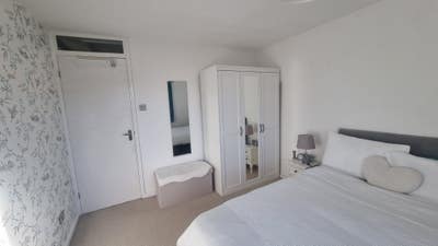    Beautiful   Room   to Rents.... Female Only Main Photo