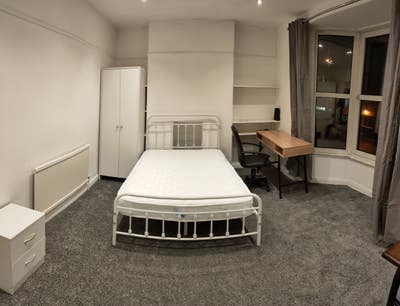 Two rooms available near Brighton train station Main Photo