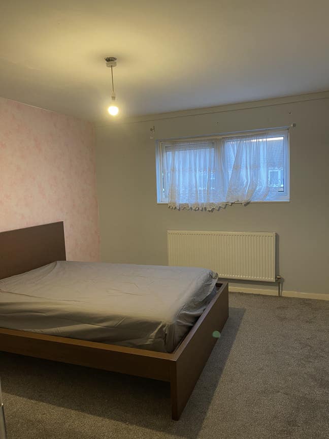 A double room in Wolverton to rent Main Photo
