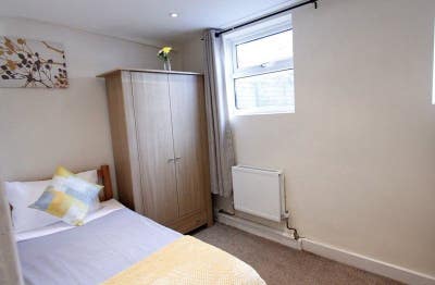 Town Ctr ♠️Free Parking♠️All En-suite Rooms Main Photo