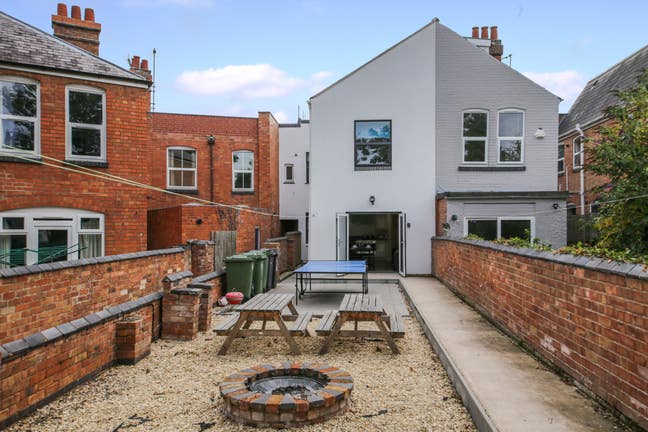 Available AUGUST 2026 - 8 Rooms - Henwick Road Main Photo