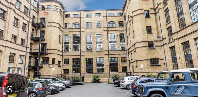 1 Spacious En Suite Double Room Dalston  Main Photo