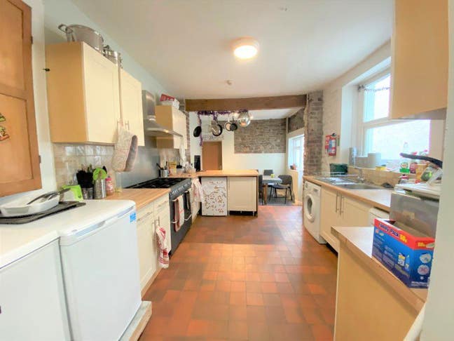 4 rooms to let  Main Photo