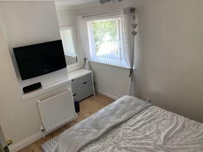 Double room with small en-suite Main Photo