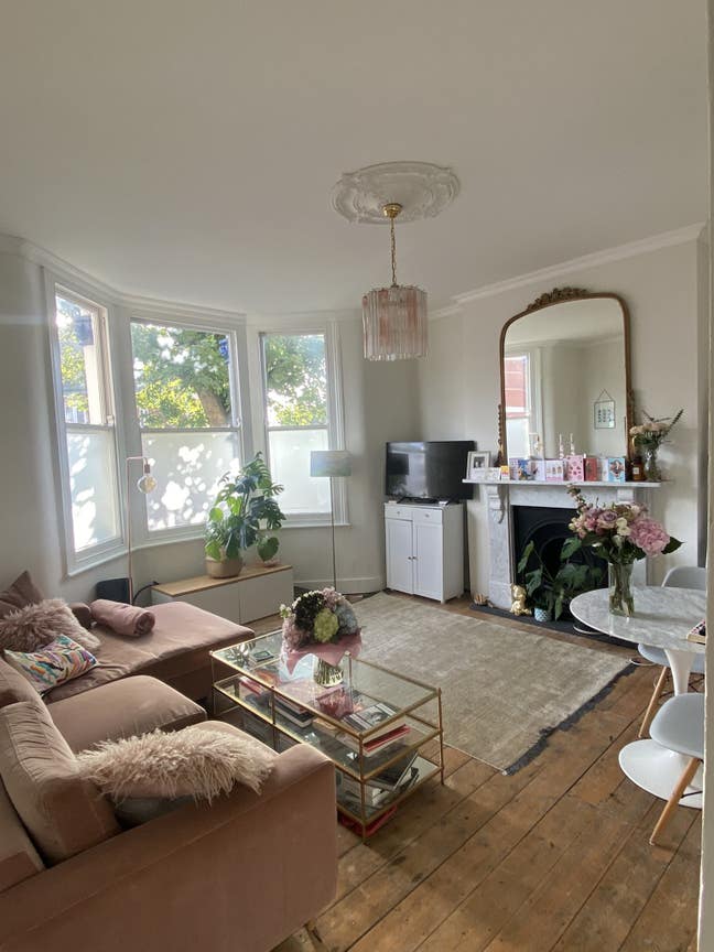 Bright double room with garden access  Main Photo
