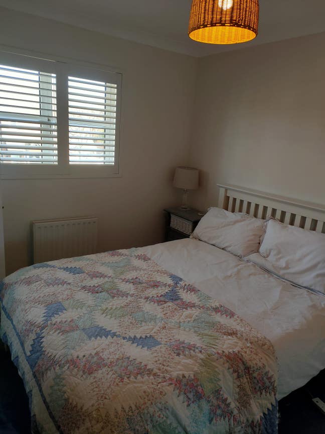 Double Room, Own Bathroom, 5Min Walk to Beach Main Photo
