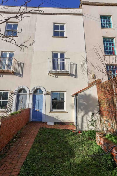 1 Large Double Bedroom Availiable in Montpelier Main Photo