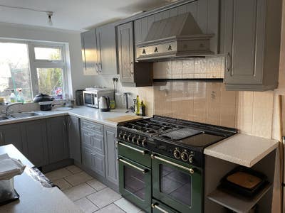 Double room in tidy Cheylesmore house-share Main Photo