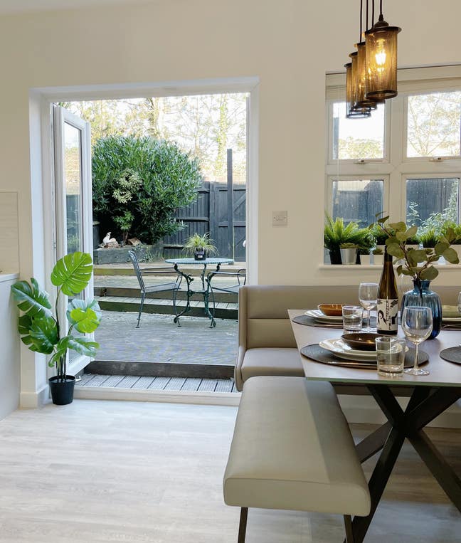 Lovely rooms in professional home share  Main Photo