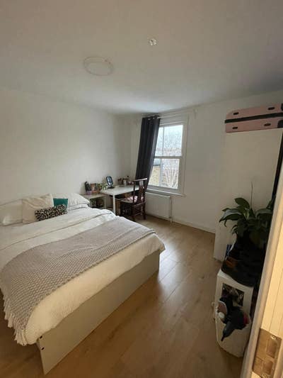  big double room which close to Hammersmith  Main Photo